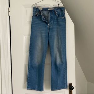 [Levi’s] Ribcage Straight Ankle Jeans